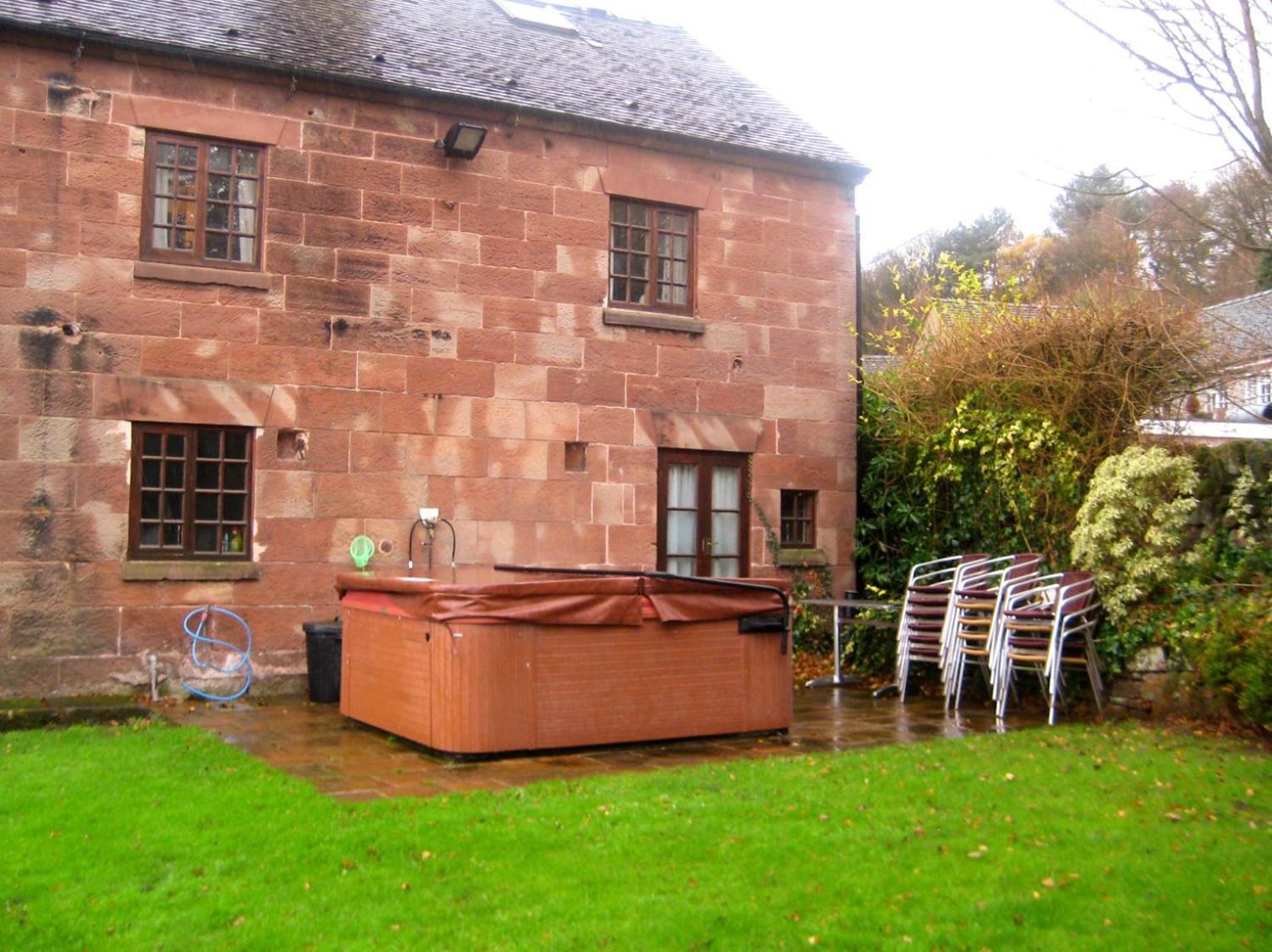 The Raddle Inn Log Cabins Croxden 外观 照片