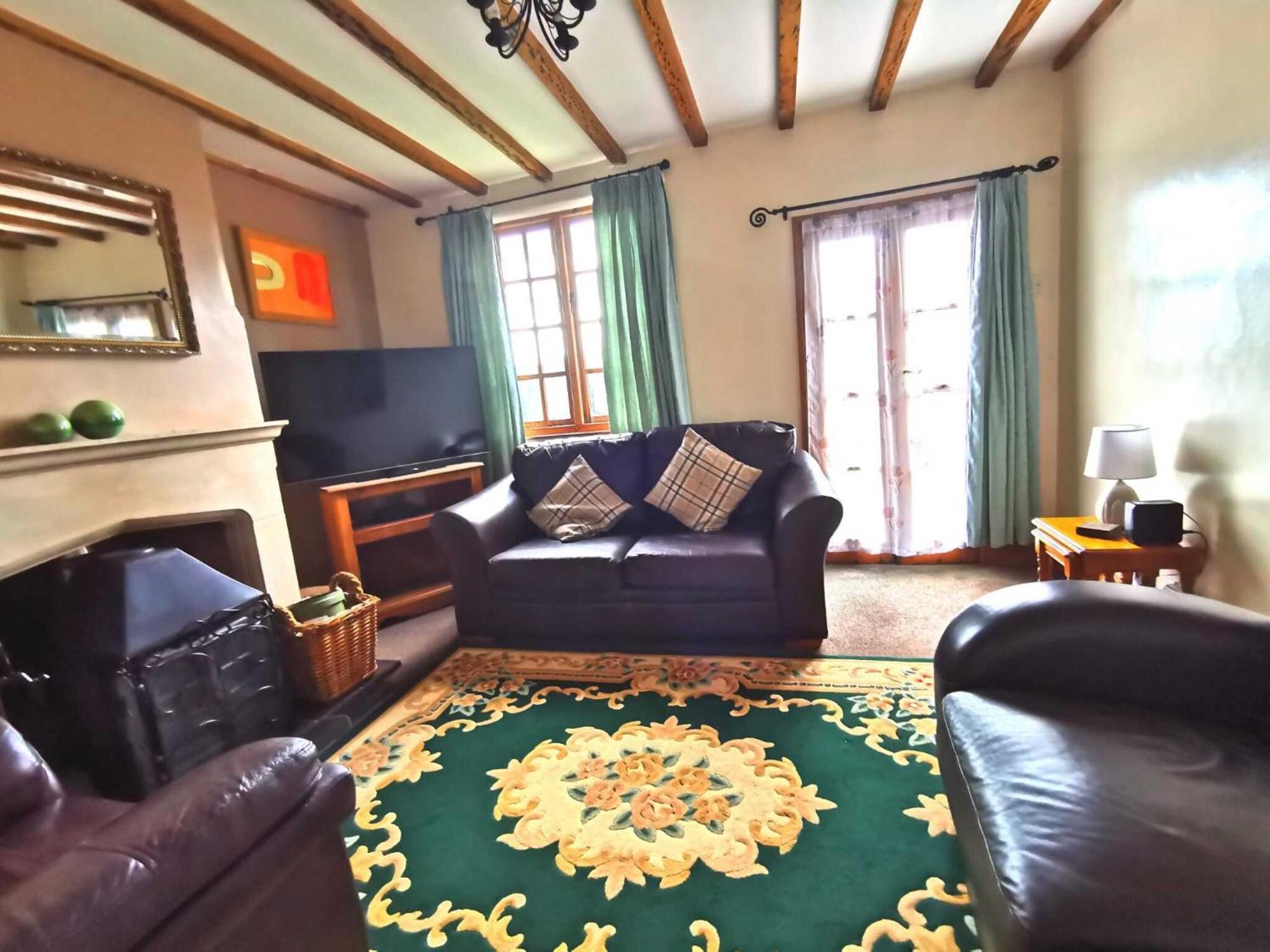 The Raddle Inn Log Cabins Croxden 外观 照片